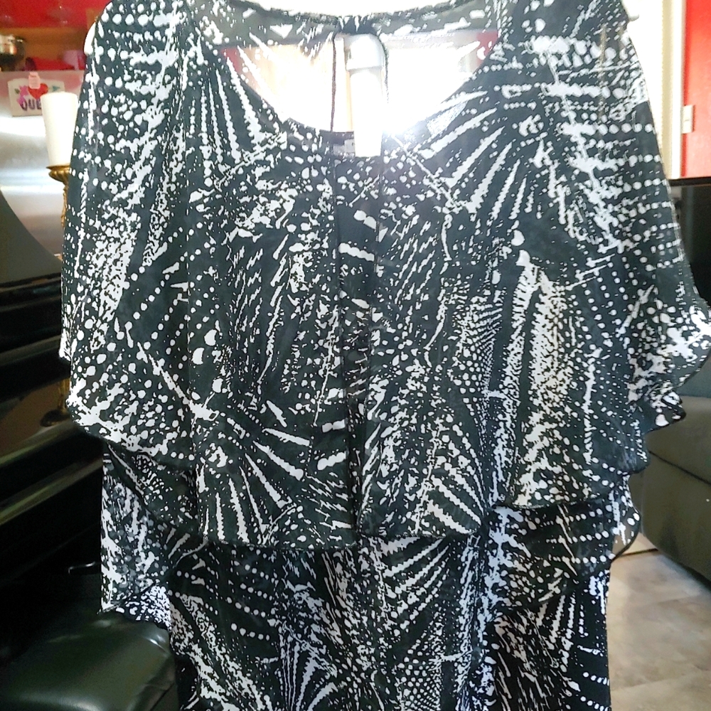 Notations flutter sleeve top size 3x